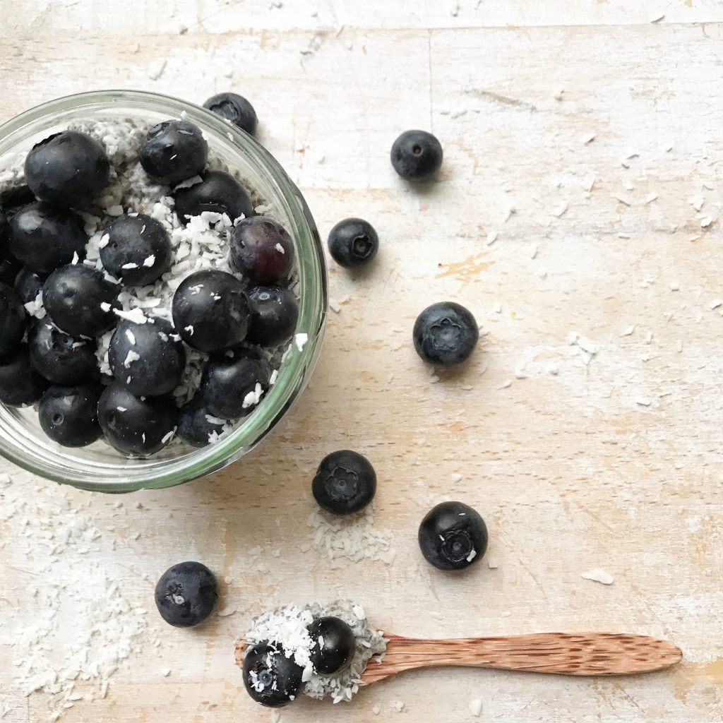 Chiapudding mit Mandel und Kokos