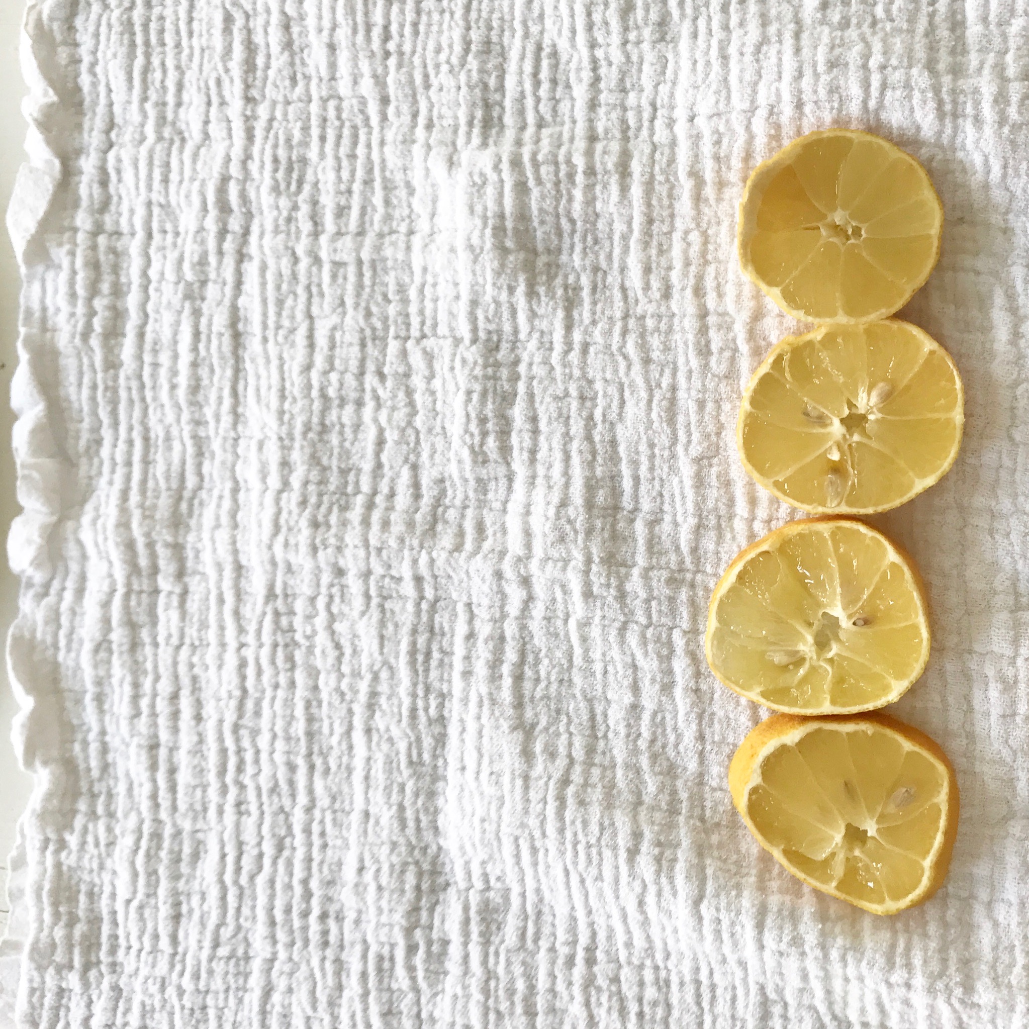 Zitronen scheiben - Halswickel selbermachen