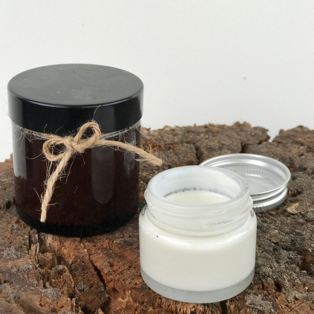 Mineralische Sonnencreme Rezept zum Selbermachen, das Rezept gibt es auf www.elfenkindberlin.de