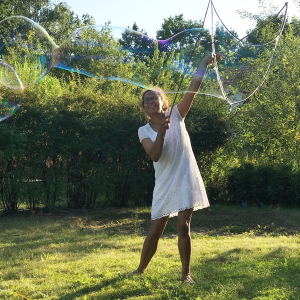 RIESEN SEIFENBLASEN REZEPT UND ANLEITUNG - Mamablog & Shop by Elfenkind