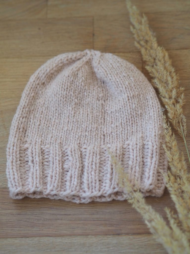 Strickanleitung kuschelweiche kuschelweiche Wintermütze für die ganze Familie, diese Modell passt uns allen von dem 4 Jährigen, der Teenschwester Mama und Papa!