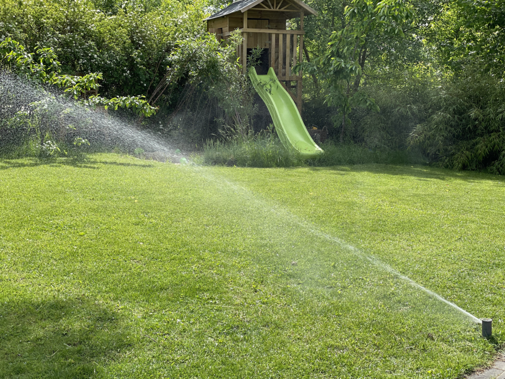 Gartenbewässerungshahn 4-Wege-Wasserabscheider für Garten Haus Bewässerung DHL 